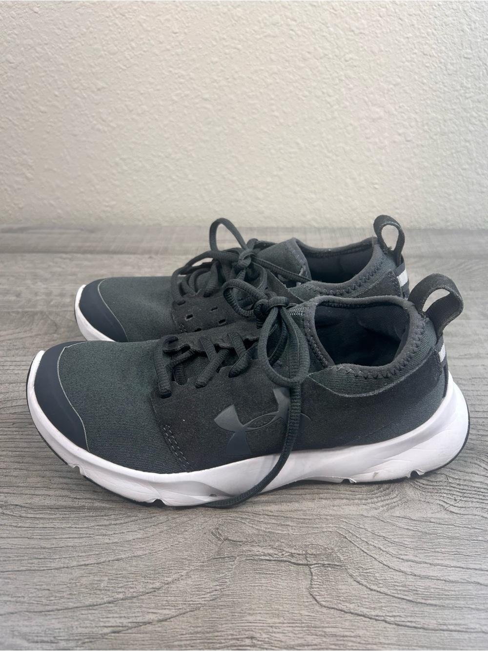 Under Armour  Drift RN Mineral Women’s Athletic Sneakers Size 7.5